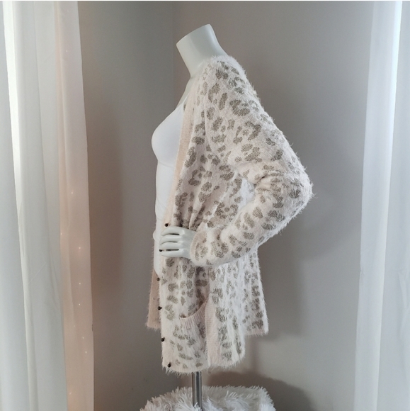 Maison Jules Leopard Print Cardigan - Picture 2 of 8